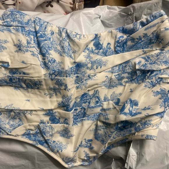 Fashion Nova Corset top - Picture 2 of 2